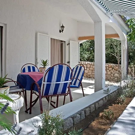 בית נופש Gemuetliches, Familienfreundliches Steinhaus *